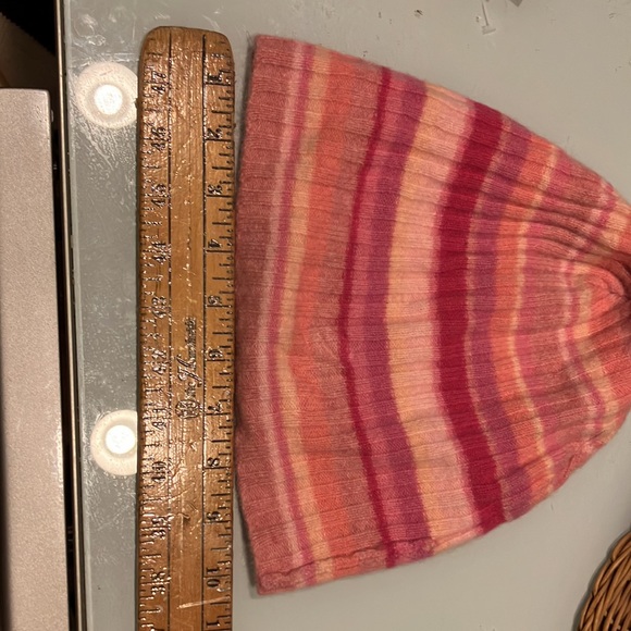 COPY - Beautiful pinks Ralph  Ralph Lauren wool hat - Picture 9 of 9